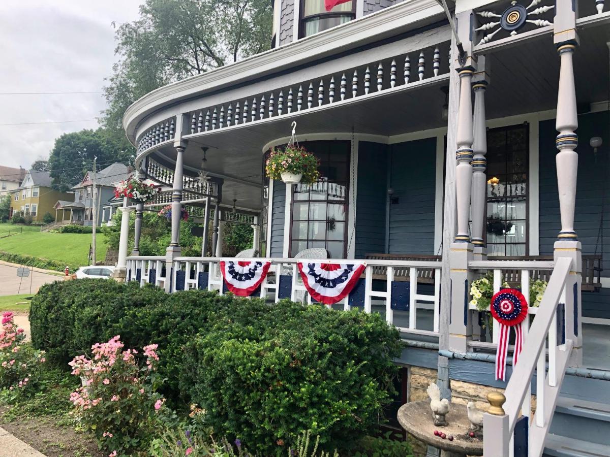 The Hancock House Bed & Breakfast Inn Dubuque Bagian luar foto