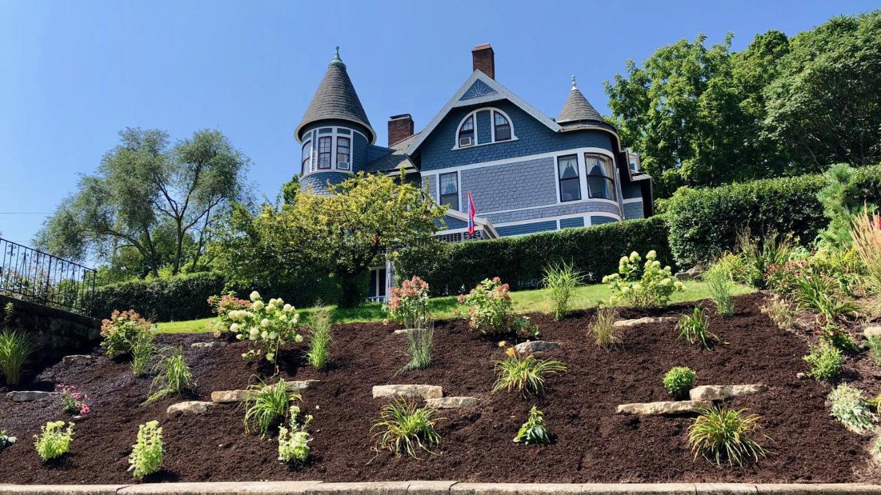 The Hancock House Bed & Breakfast Inn Dubuque Bagian luar foto